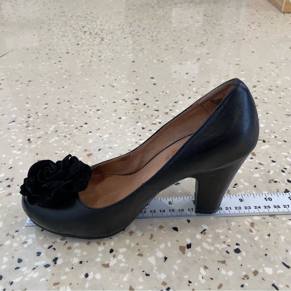 Miz Mooz black heeled shoes pump floral applique genuine leather handcrafted 6.5 - Picture 12 of 16